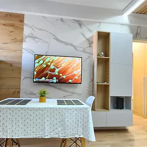  Apartment Avalona 1